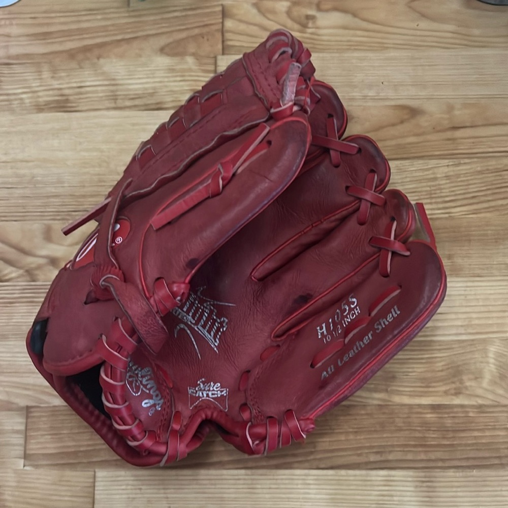 Rawlings youth baseball glove 10 and 1/2 inch